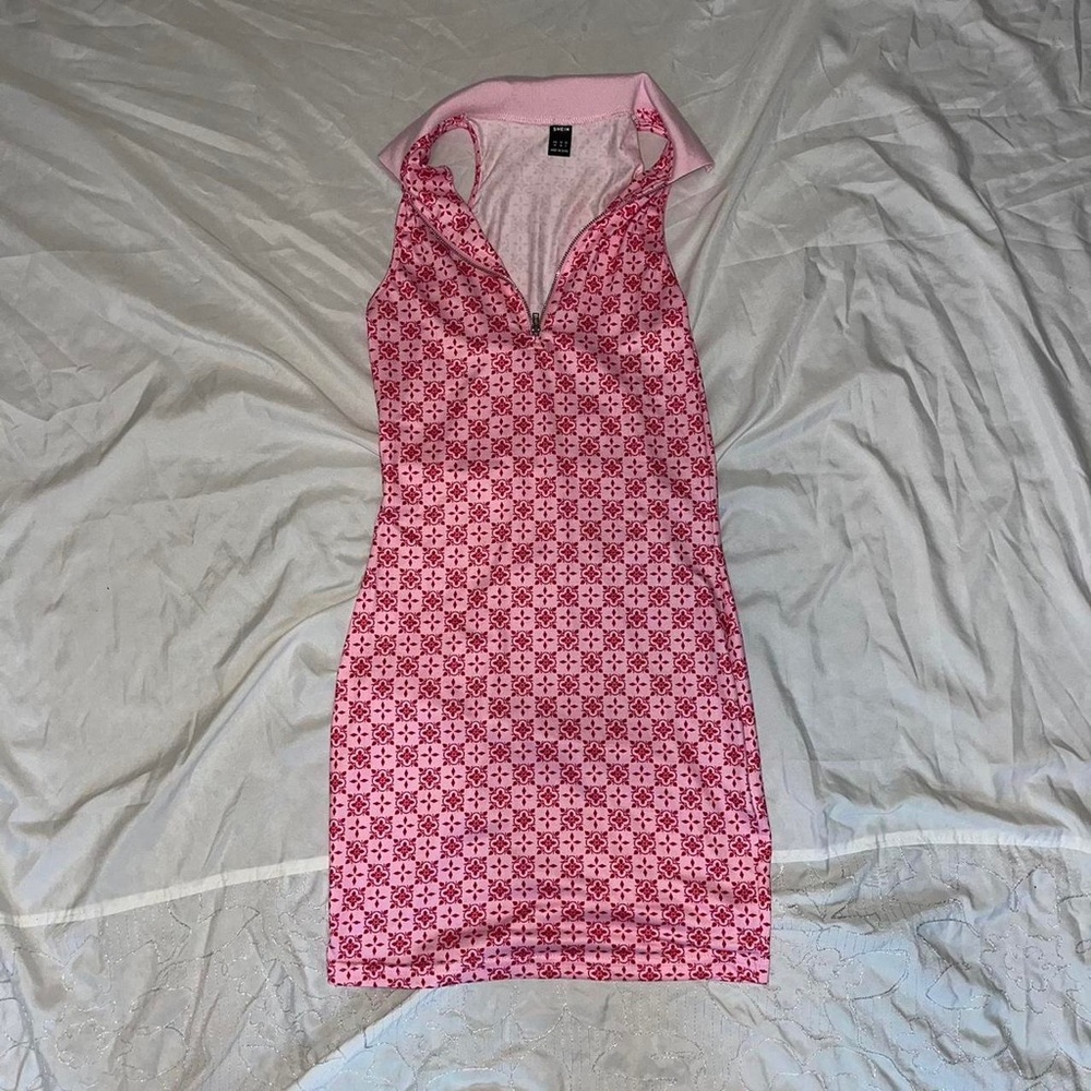 Stylish Pink Patterned Dress - image 2